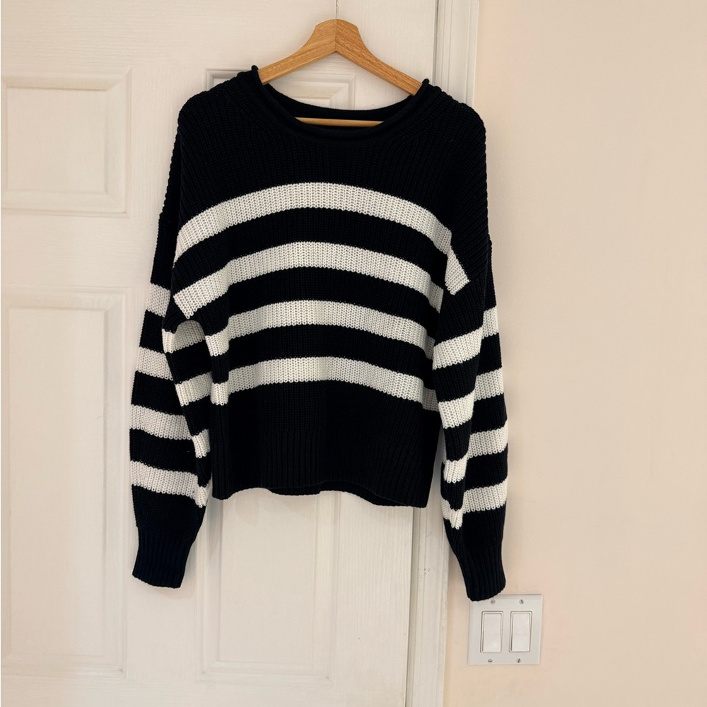 GAP Black and White Striped Women's Sweater 100% Cotton